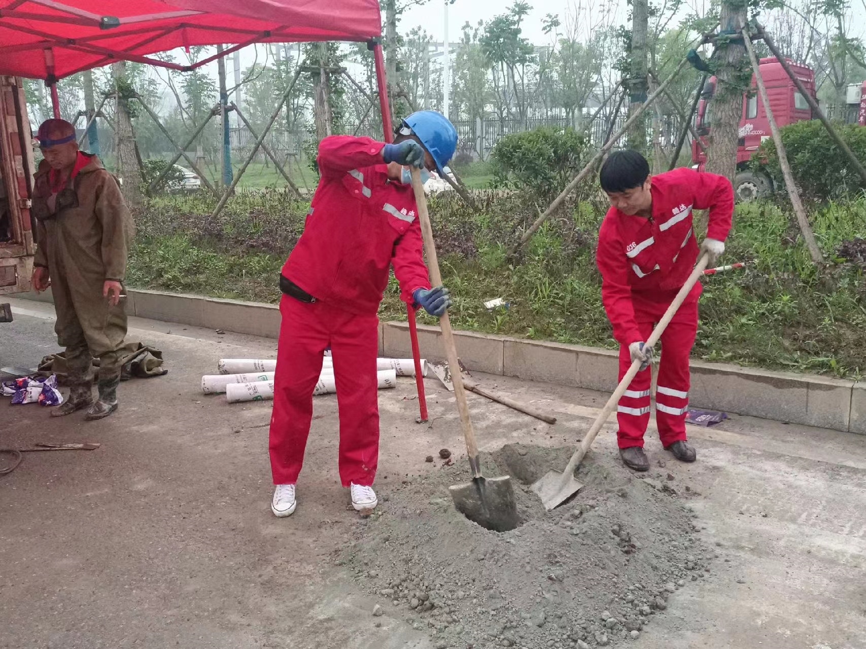 柯坪管道疏通哪家好】及时进行市政管道清淤
